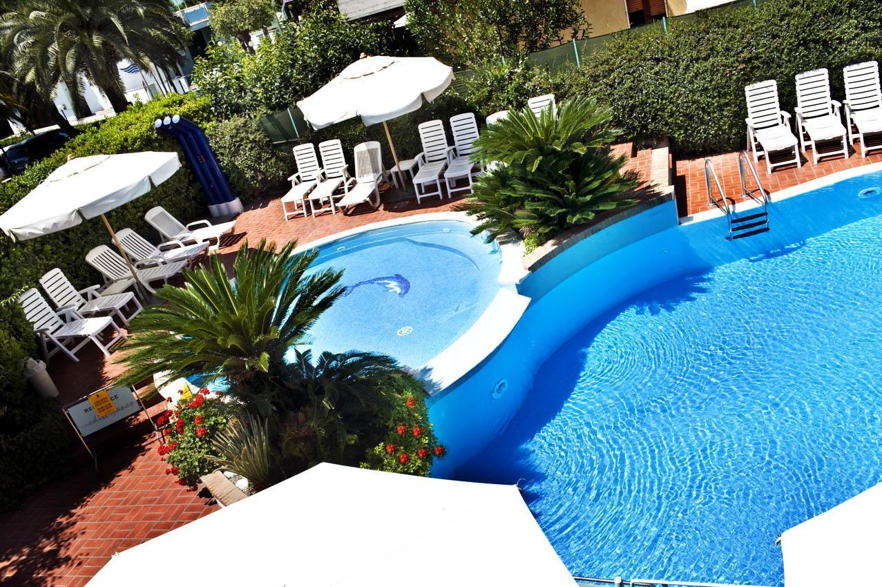 Residence Mediterraneo San Benedetto del Tronto Ngoại thất bức ảnh